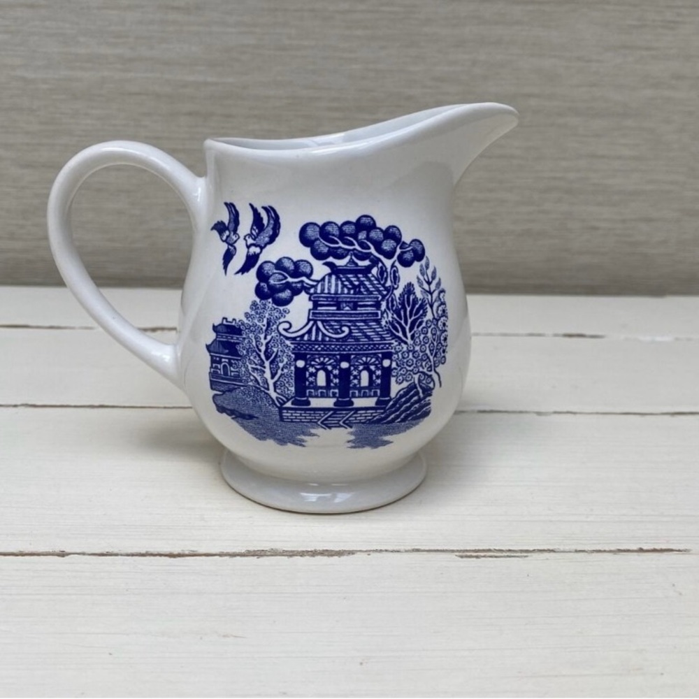Vintage Sadler Ceramic Blue and White Creamer Jug